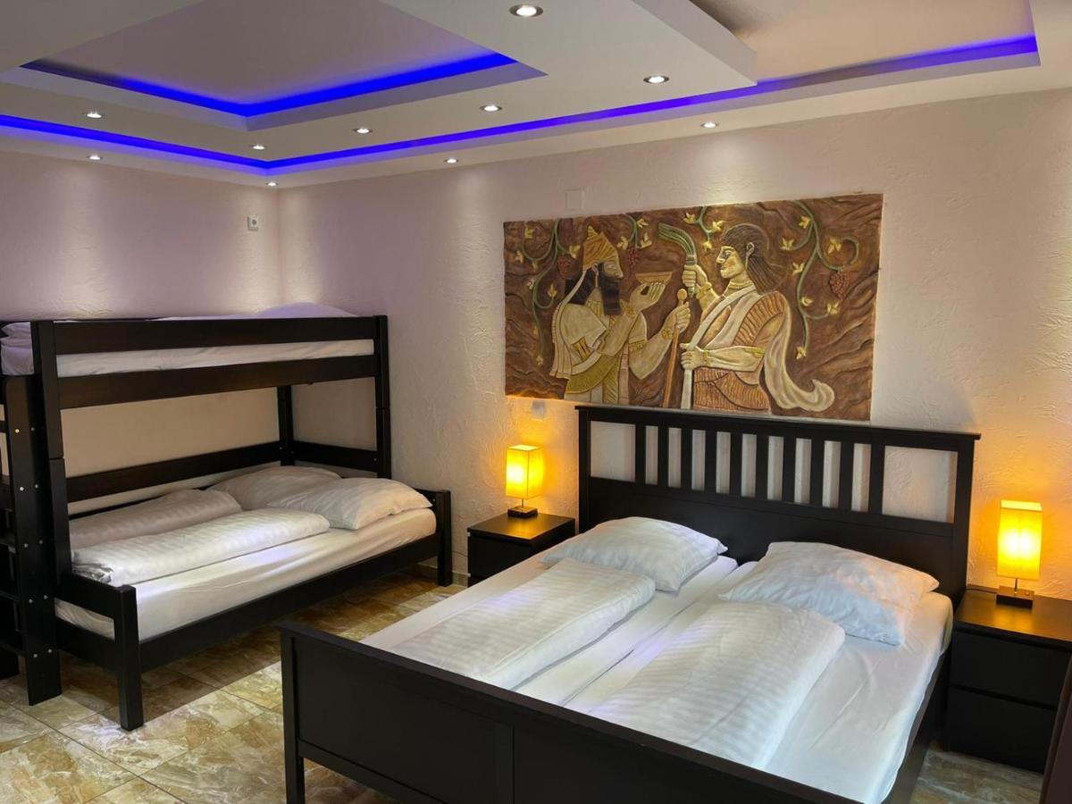 Hotel Babylon Am Europa-Park Рингсхайм Екстериор снимка